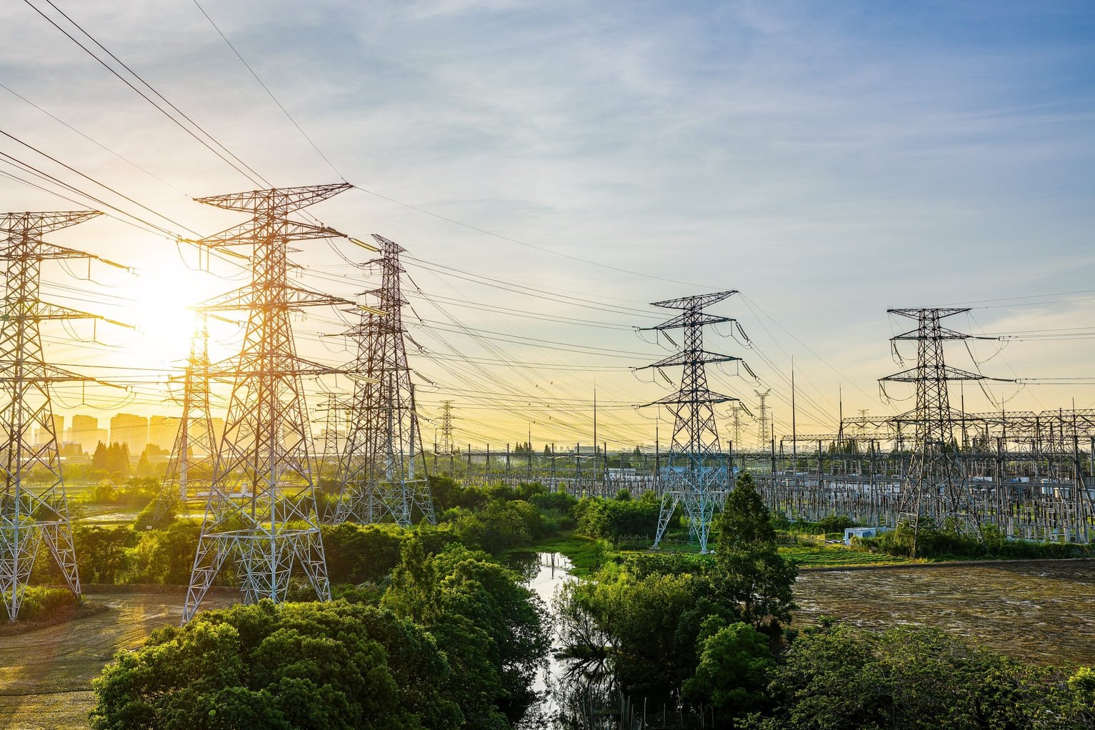Global Sovereign Investors Shift Towards Energy Assets Amid Growing Dollar Concerns global sovereign investors shift towards energy assets amid growing dollar concerns
