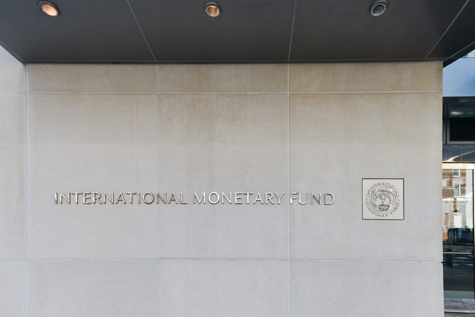 imf approves us$348.5 million financing package for dr congo